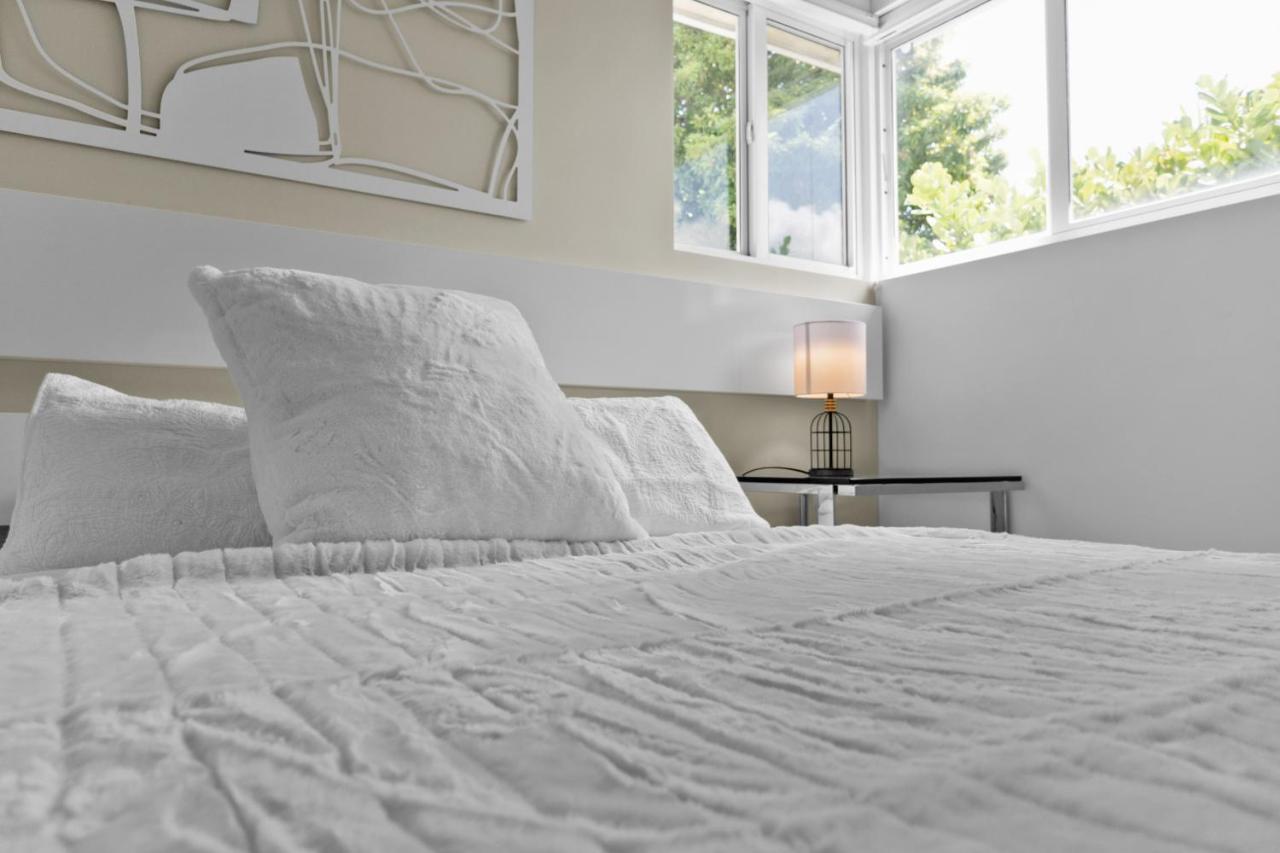 Luxury House 4 Beds Heated Pool W Jaccuzzi Apartment North Bay Village Ngoại thất bức ảnh